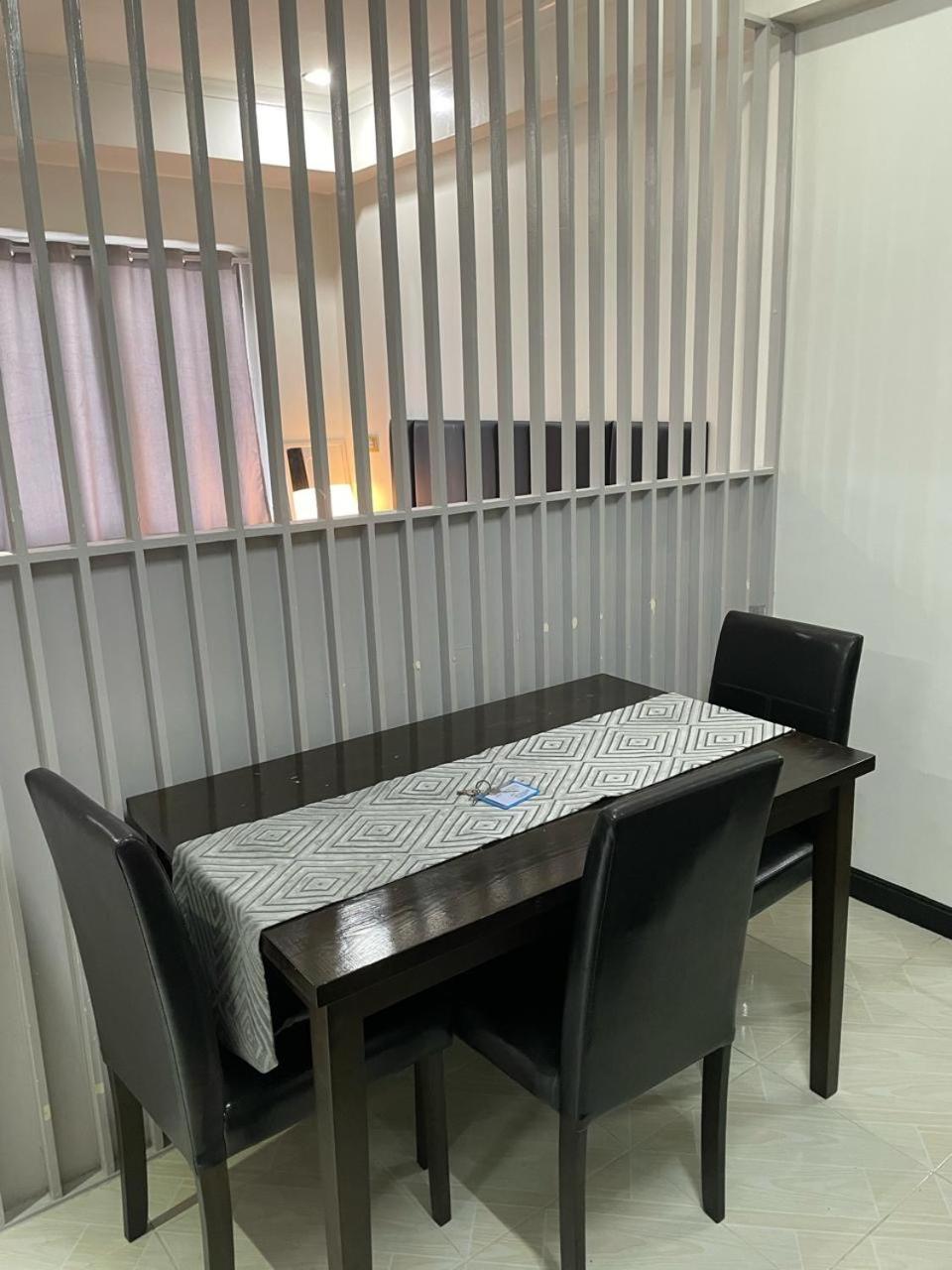 טאגיג Cozy 2-Bedroom At South Of Market Soma Bgc Near Sm Aura, Market! Market! & Bonifacio High Street מראה חיצוני תמונה
