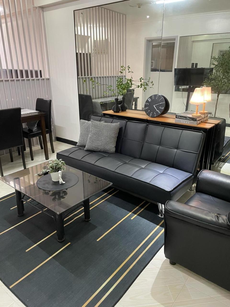 טאגיג Cozy 2-Bedroom At South Of Market Soma Bgc Near Sm Aura, Market! Market! & Bonifacio High Street מראה חיצוני תמונה