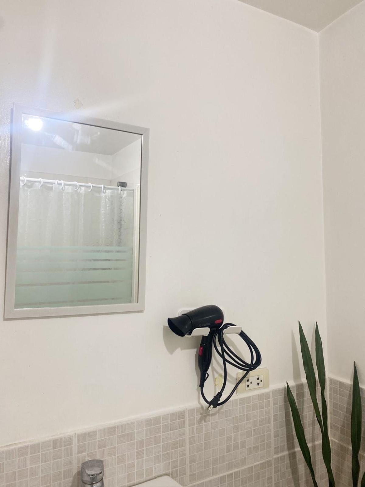 טאגיג Cozy 2-Bedroom At South Of Market Soma Bgc Near Sm Aura, Market! Market! & Bonifacio High Street מראה חיצוני תמונה